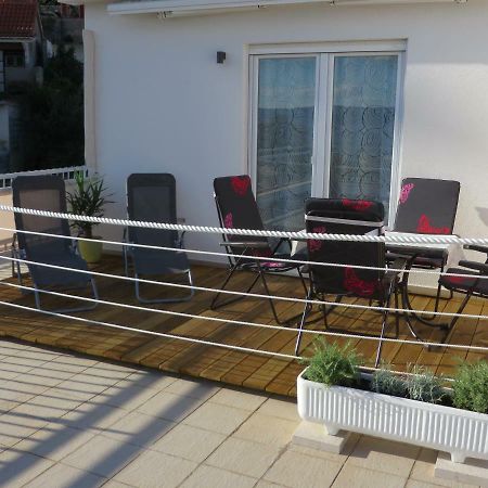 Apartmani Raos Dugi Rat Exterior foto